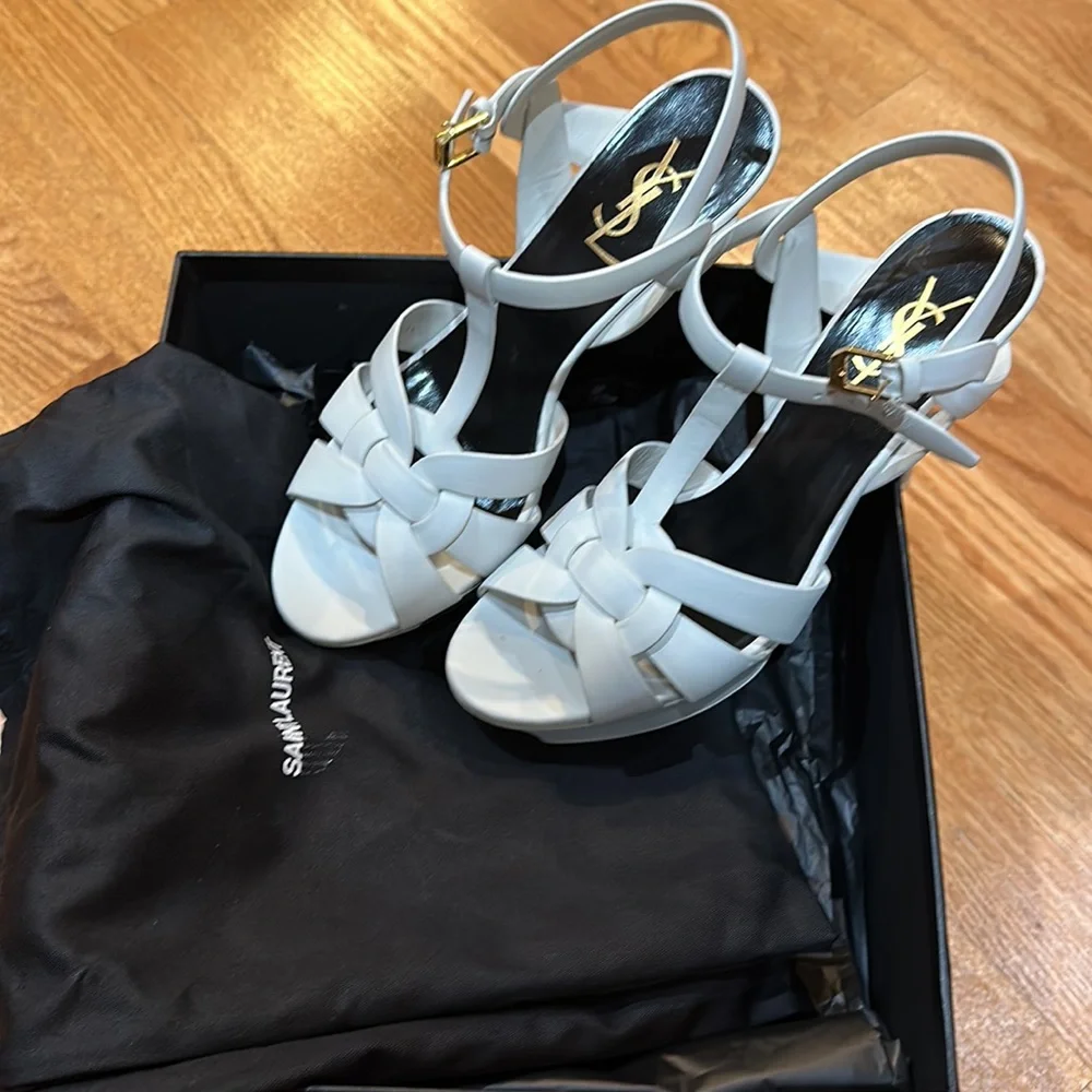 Heels - Picture 5 of 6